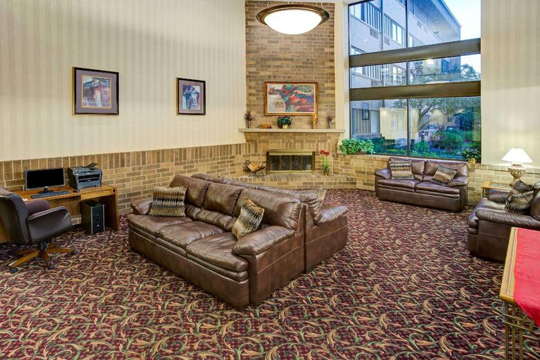 Hotel Ramada Indianapolis Airport