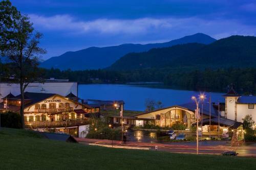 Hotel Golden Arrow Lakeside Resort