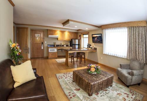 Hotel Golden Arrow Lakeside Resort