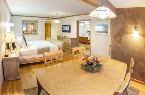 Hotel Golden Arrow Lakeside Resort
