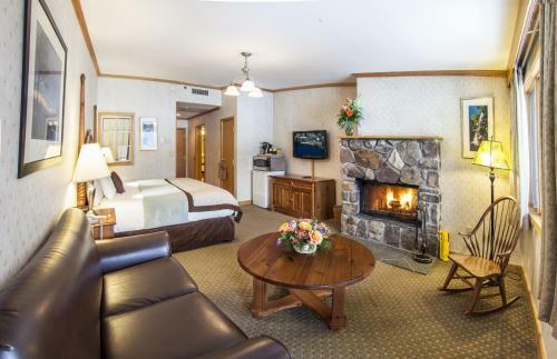 Hotel Golden Arrow Lakeside Resort
