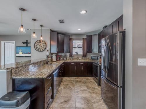 770 Mandalay Ave Home
