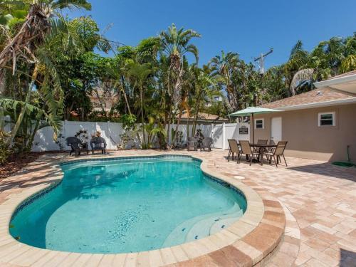 770 Mandalay Ave Home