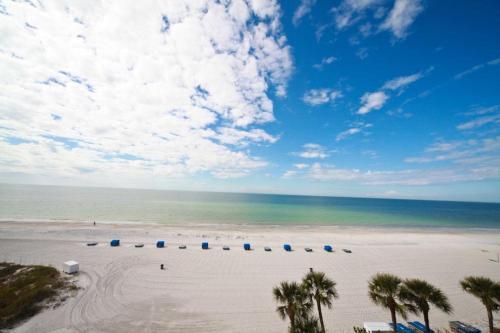 Apartamento Sand Castle II Condo #605