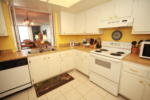 Apartamento Sand Castle II Condo #302