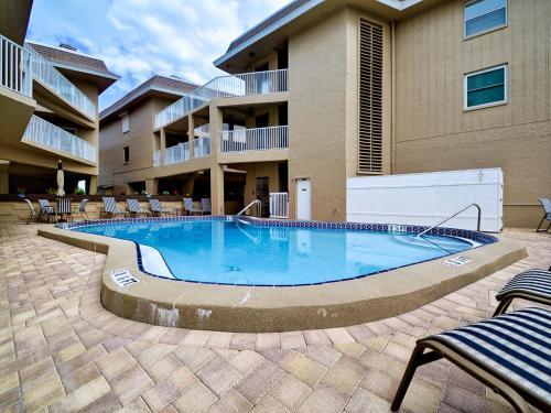 Apartamento Gulf Belleair Beach Condo 325