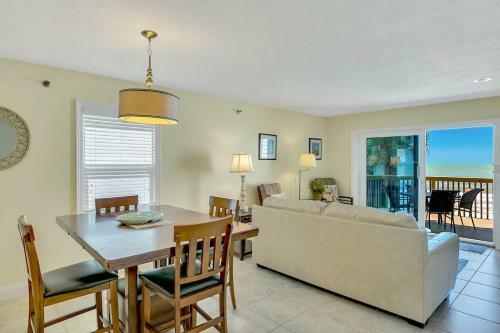 19930 Gulf Blvd Townhouse Unit 4a
