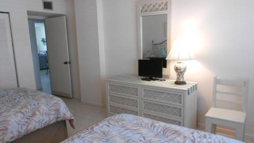 Apartamento Sand Castle II Condo #802