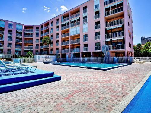 Apartamento Reef Club 301