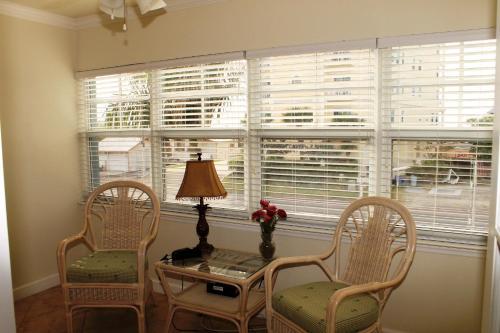 Barefoot Beach Resort 217e Apartment