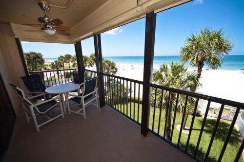 Apartamento Sand Castle III Condo #301