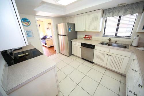 Apartamento Sand Castle III Condo #301