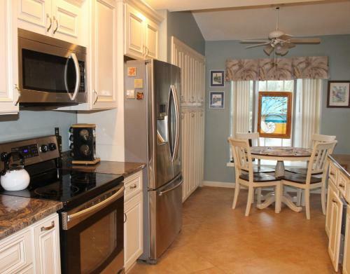 Vista Cove 1 Apartment