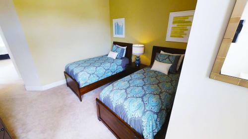 Three-bedroom Townhome With Private Pool (1631)