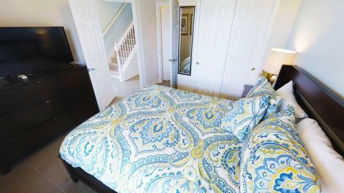 Three-bedroom Townhome With Private Pool (1631)