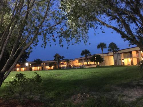 Hotel Rodeway Inn