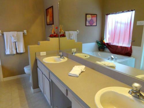 Palm Spring Four-bedroom Home 1ps