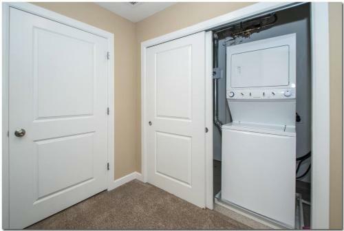 Apartamento Downtown Gem - Spacious & Bright 2br/2ba
