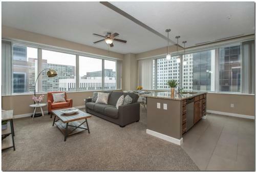 Apartamento Downtown Gem - Spacious & Bright 2br/2ba