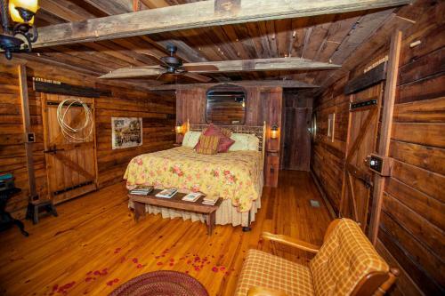 Bed & Breakfast 7f Lodge And Events