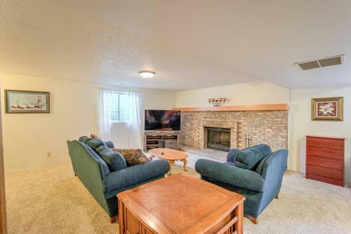 3bdrm Value And Comfort?cheyenne Mountain Suburbs!