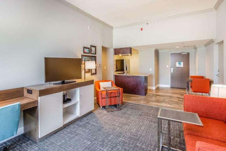 Hotel Hampton Inn Pensacola Beach