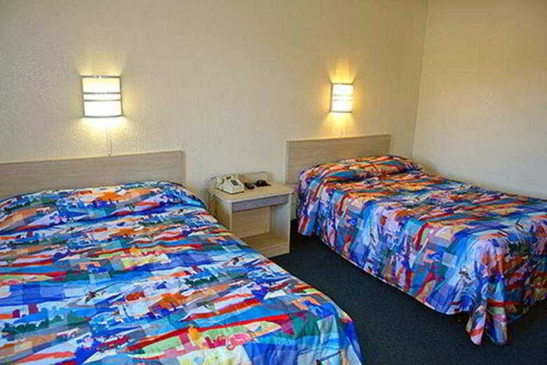 Hotel Motel 6 Carlsbad Downtown