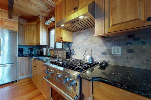 468 Pequawket Drive