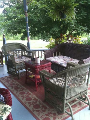 Rose & Thistle Bed & Breakfast