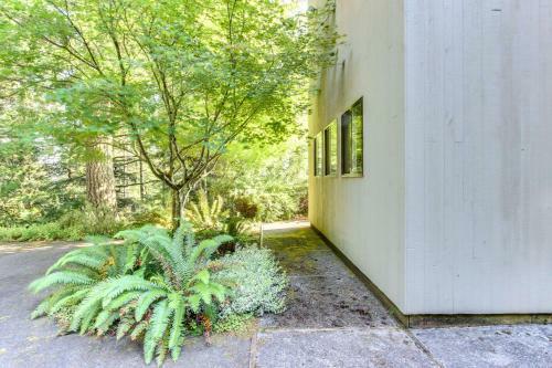 Forest Ridge Retreat