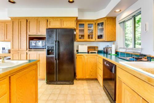 Forest Ridge Retreat