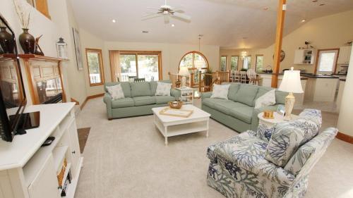 Morning Calm Home