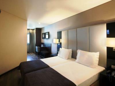 Luxe Hotel