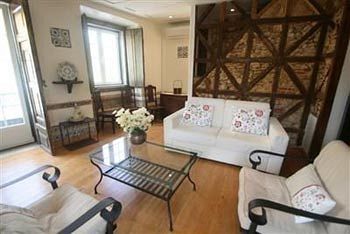 Alfama River Apartments