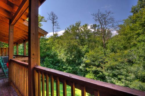 Majestic Waters #575 - Five Bedroom Cabin