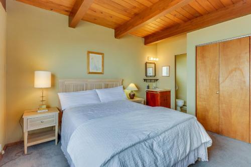 Coupeville Waterfront Comfort