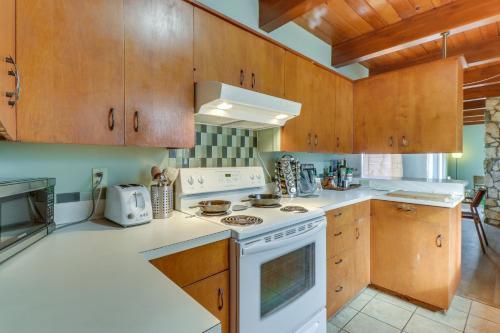 Coupeville Waterfront Comfort