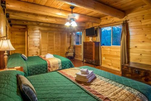 Moose Hollow Lodge