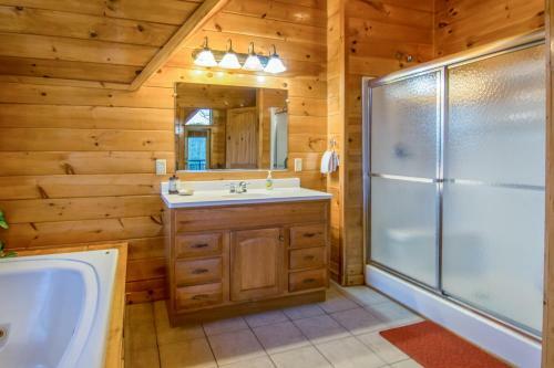 Moose Hollow Lodge