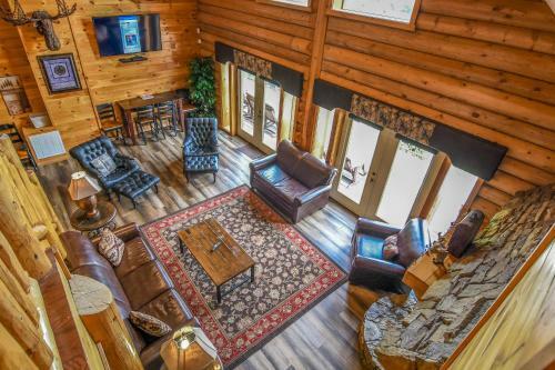Moose Hollow Lodge