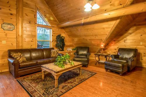 Moose Hollow Lodge