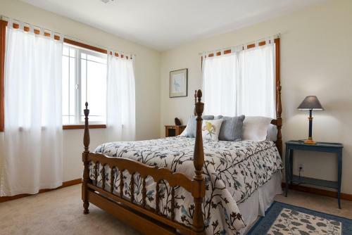 Crescent City Beach House