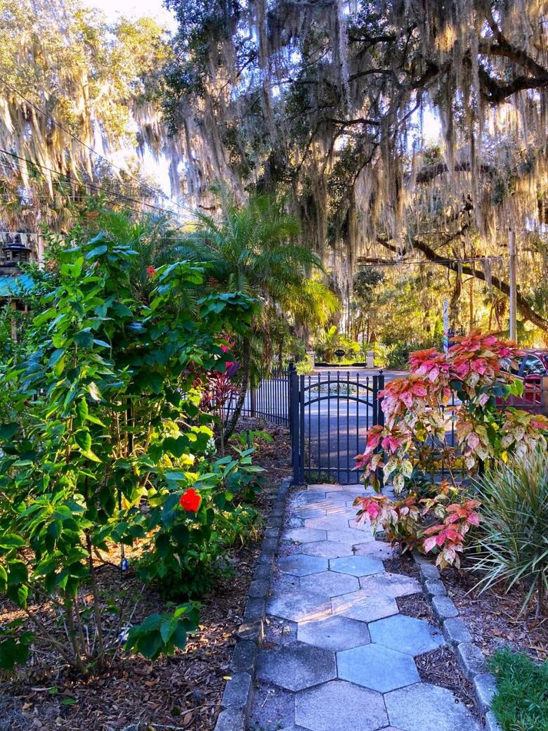 Hotel Retreat At Crystal Manatee
