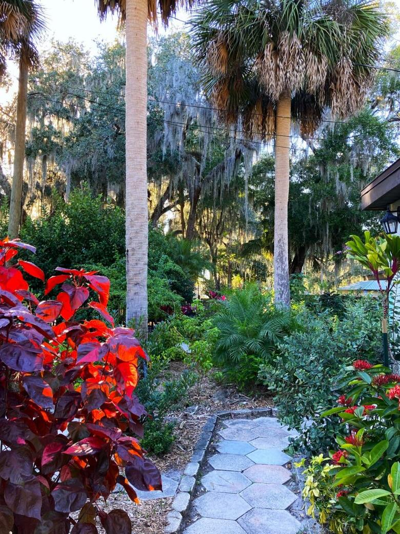 Hotel Retreat At Crystal Manatee