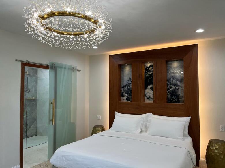 Hotel Retreat At Crystal Manatee