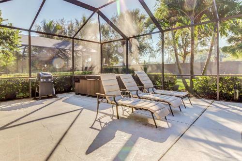 Maple Pines Villa