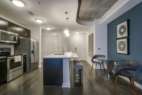 Apartamento Uptown Victory Park 1205