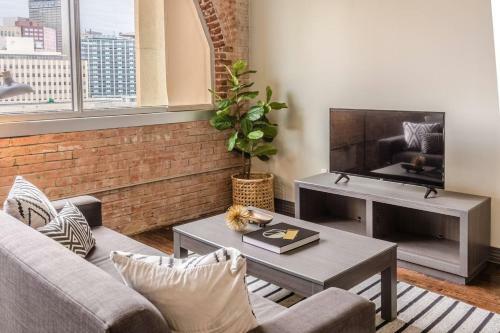 Relaxing 1 Bed, 1 Bath Dallas Downtown Apartment
