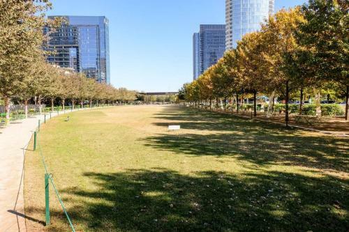 Apartamento Elegant & Spacious | Minutes To Dallas Market Ctr