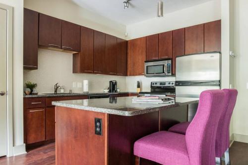 Apartamento ? Of Design Dist | Balcony | 1 Mi From AA Center